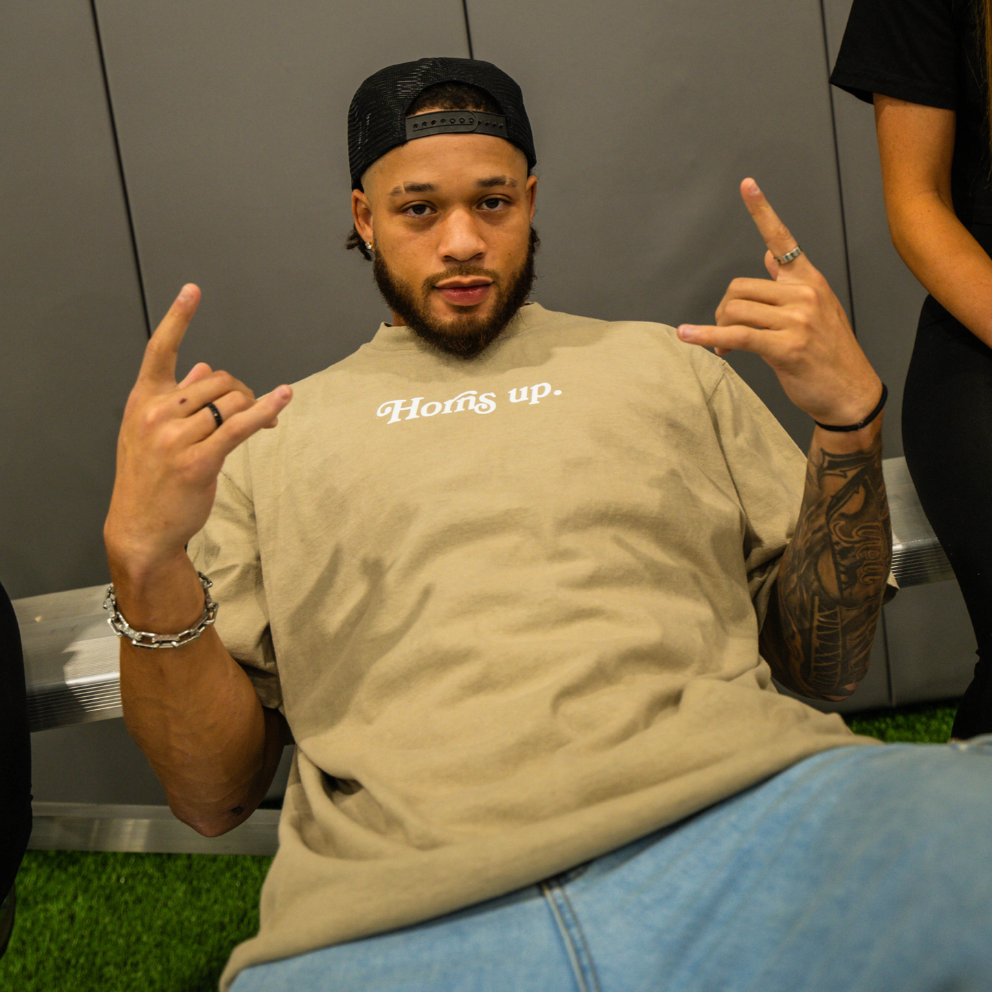 “Horns up.” Oversized Tee (Peanut)