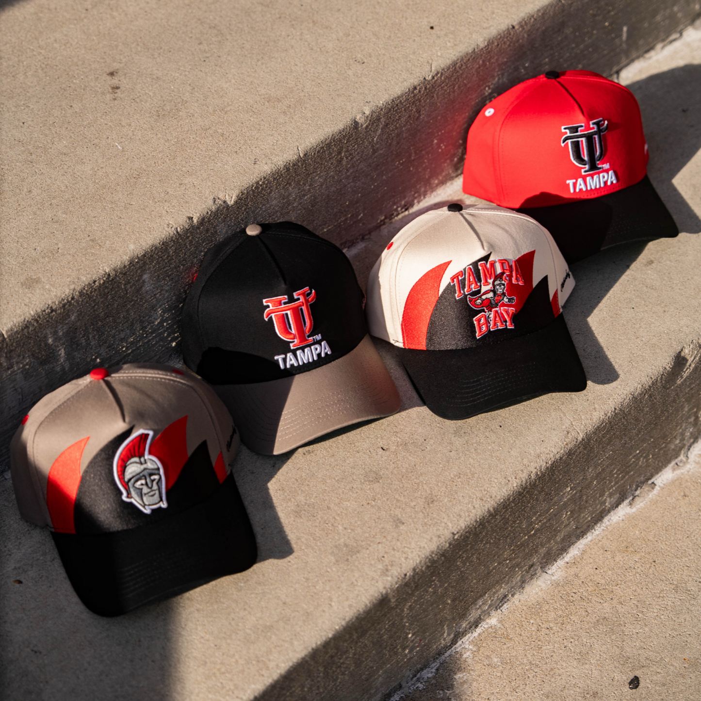 SPARTY Mascot Head Vintage Wave Snapback (Gray/Black/Red)
