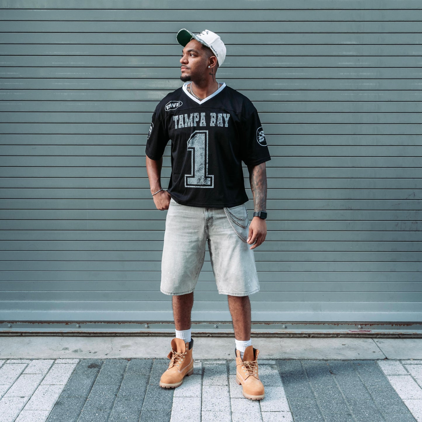 Tampa Bay Made Vintage Cropped Jersey (Black)