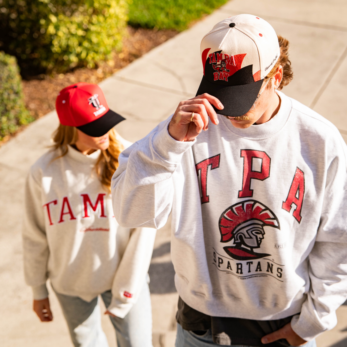 Tampa Bay SPARTY Runner Vintage Wave Snapback (Cream/Black/Red)