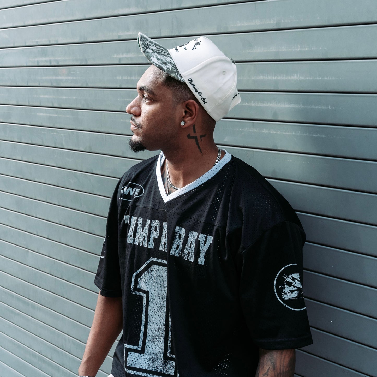 Tampa Bay Made Vintage Cropped Jersey (Black)